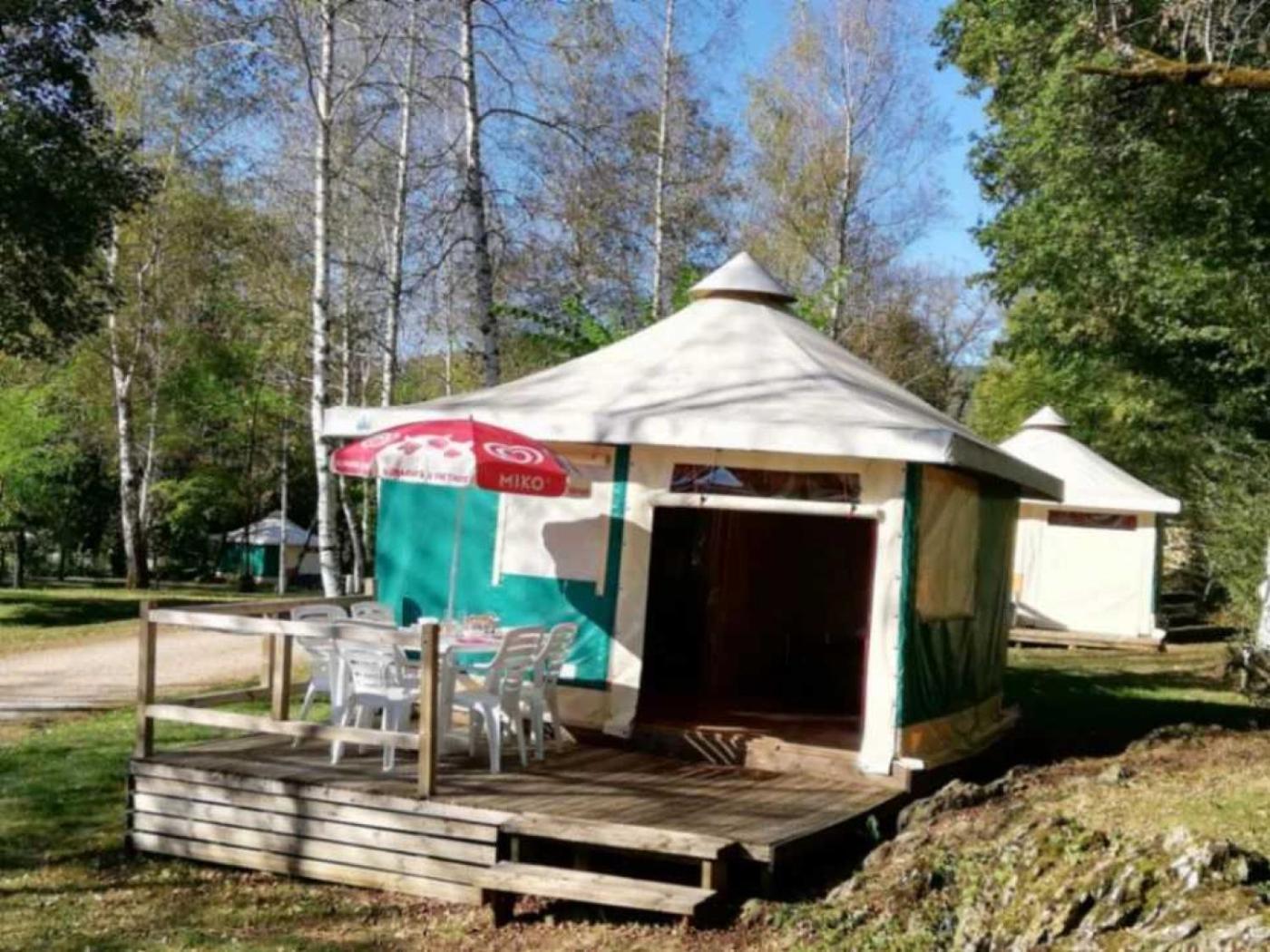 Camping - Piscine - Ccbaieb Montjoie-en-Couserans Exterior photo